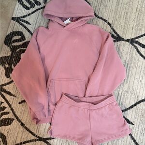 Aritzia Cozy Fleece Set in Soft Pink Sweat-Set